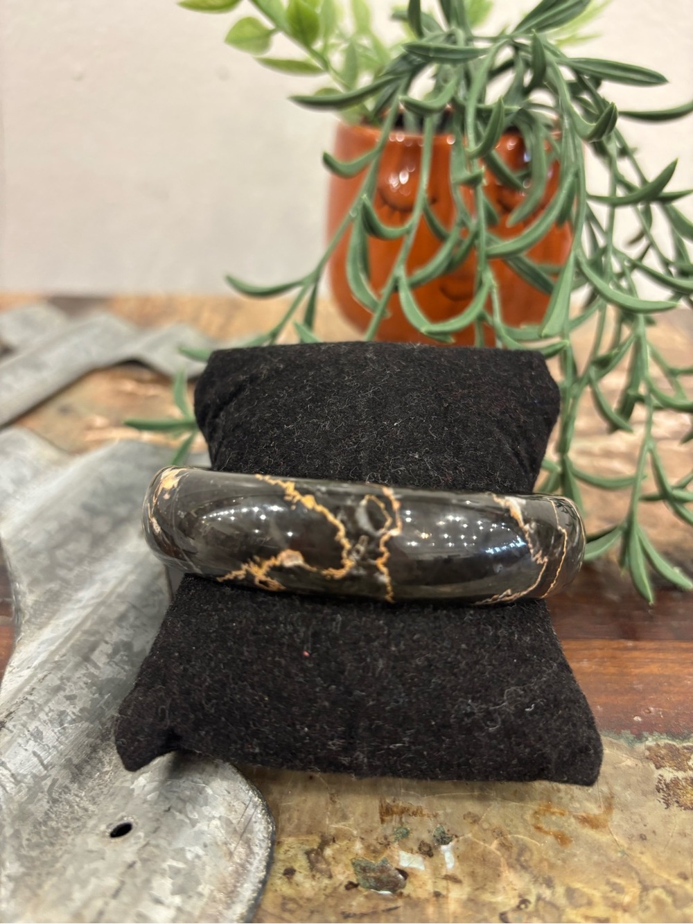 Stone Polished Veined Bracelet Black and Gold Marble Resin Bangle